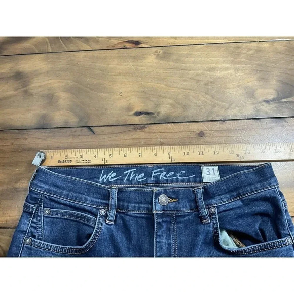 We The Free Distressed Raw Hem Skinny Jeans Size 31 - Picture 9 of 11